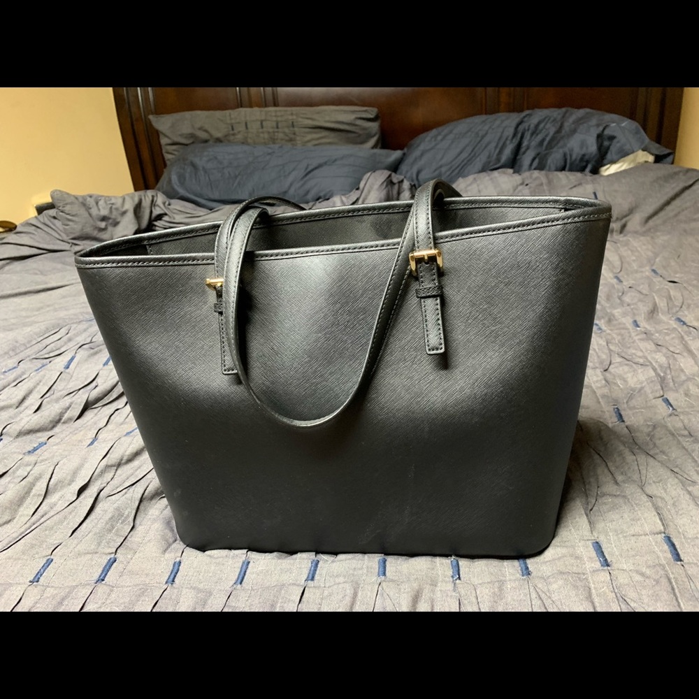 Michael Kors Purse - Picture 2 of 3